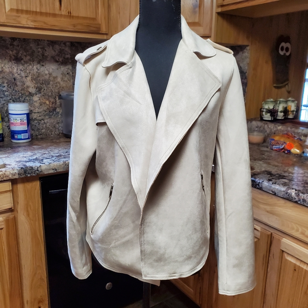 NWOT Women's Faux Leather Jacket